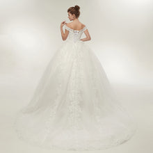 Load image into Gallery viewer, Vintage White Long Train Wedding Dresses Plus Size Bling Bridal Gowns
