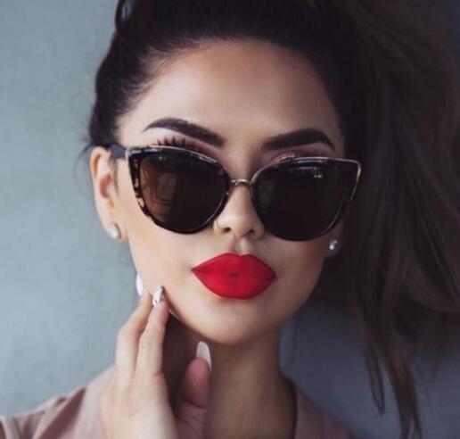 Vintage Sexy Ladies Cat Eye Sunglasses Women Brand Designer New Fashion Cute Eyewear Small Sun Glasses